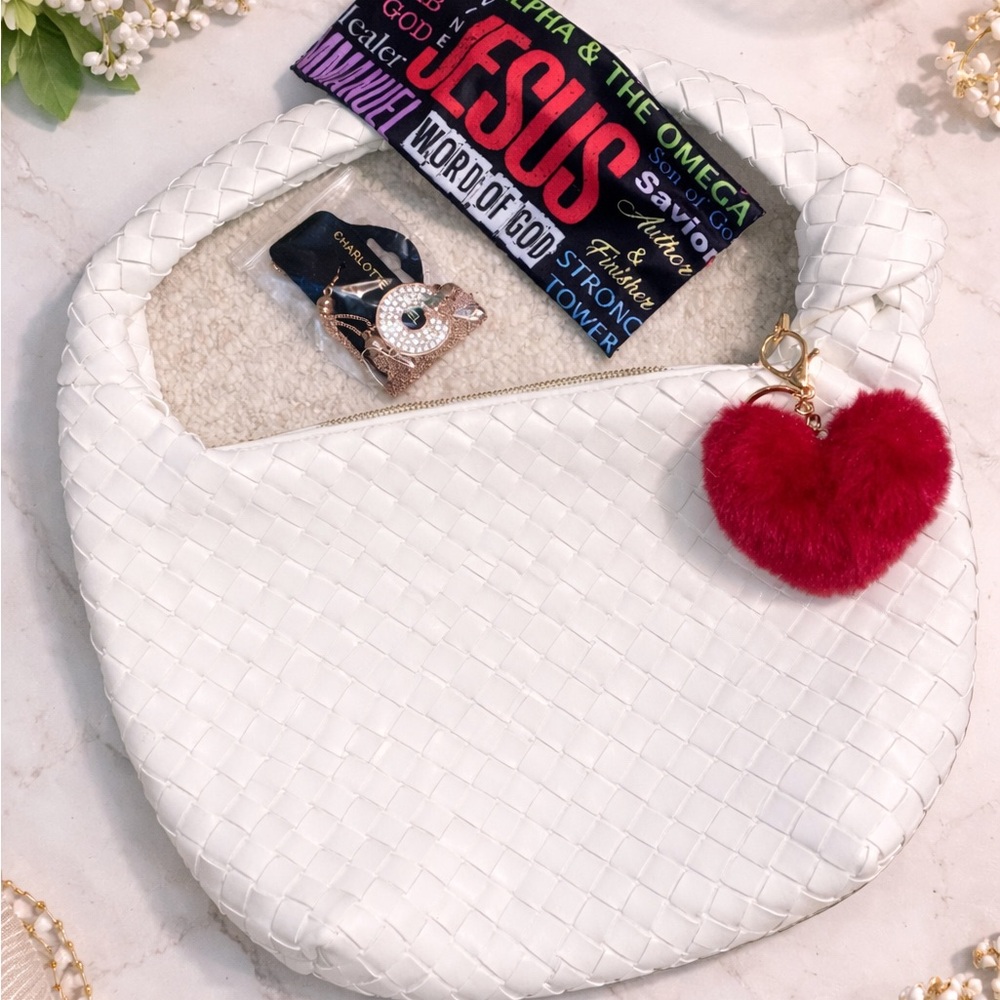 ❤️4FER. White “A NEW DAY” Woven Women's Bag with Red Heart Charm BUNDLE